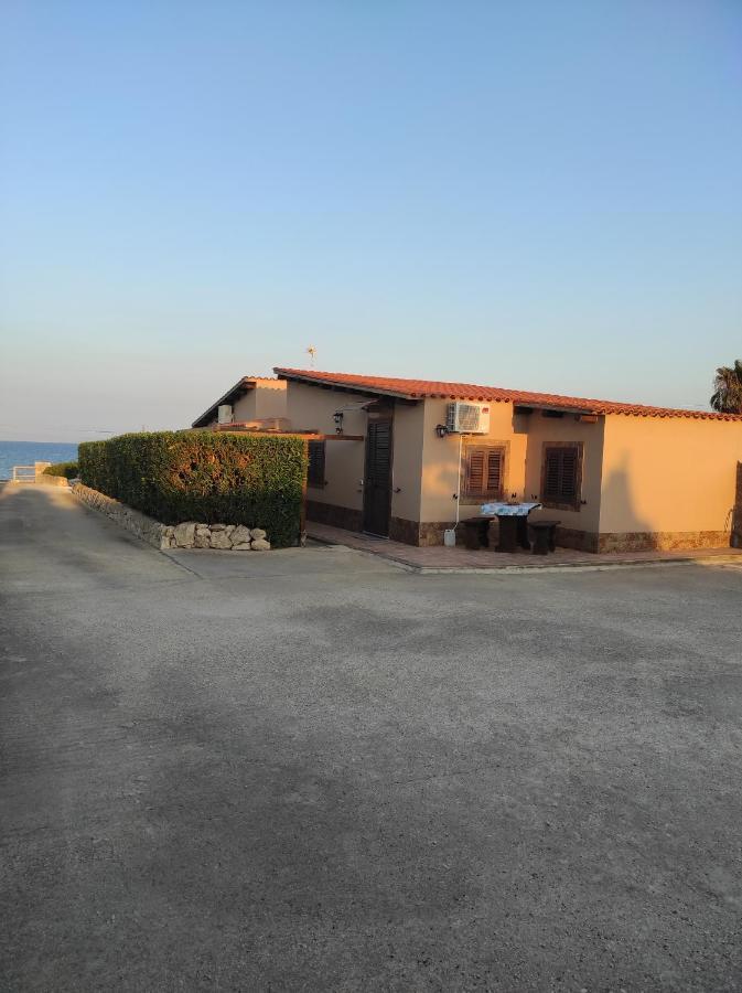 فيلا Casa Carmen أفولا المظهر الخارجي الصورة