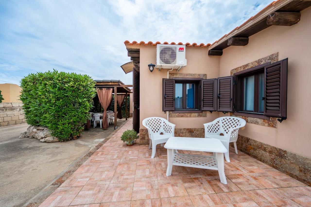 فيلا Casa Carmen أفولا المظهر الخارجي الصورة